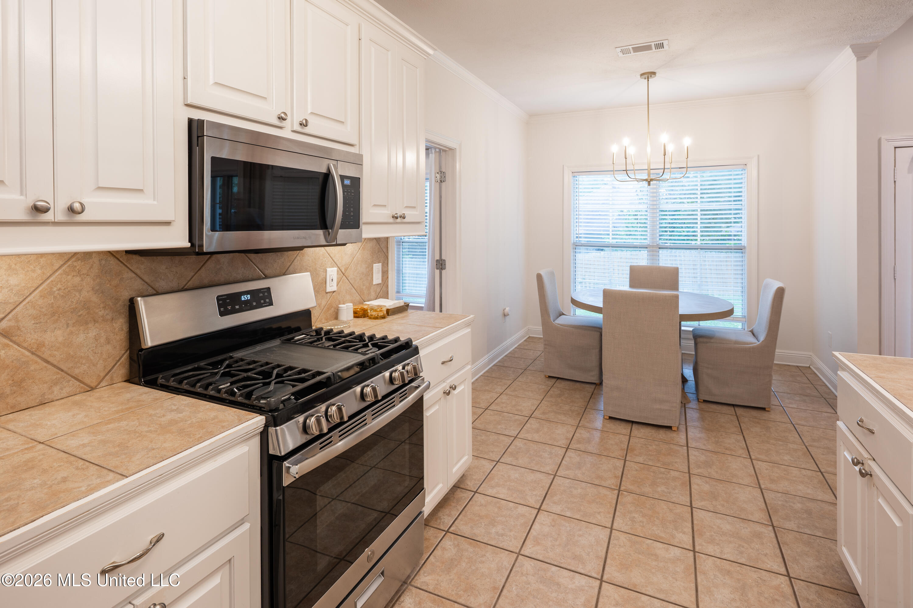 206 Pinevale Street Flowood, MS 39232 - Photo 8 of 29 Jake-009