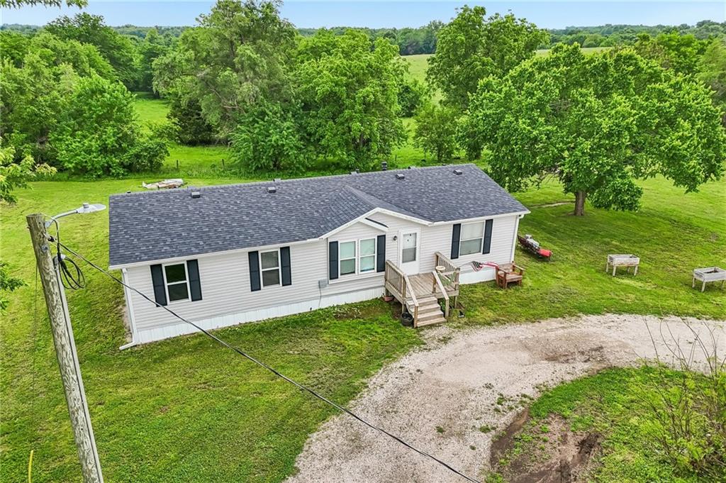 428 Southwest 850th Road Chilhowee, MO 64733 - Photo 26 of 37