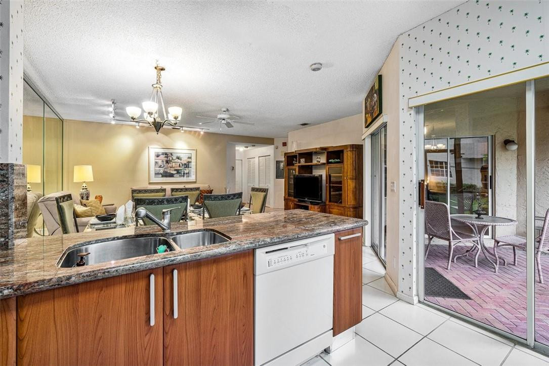 6566 Via Regina Boca Raton, FL 33433 - Photo 12 of 26 Photo 12