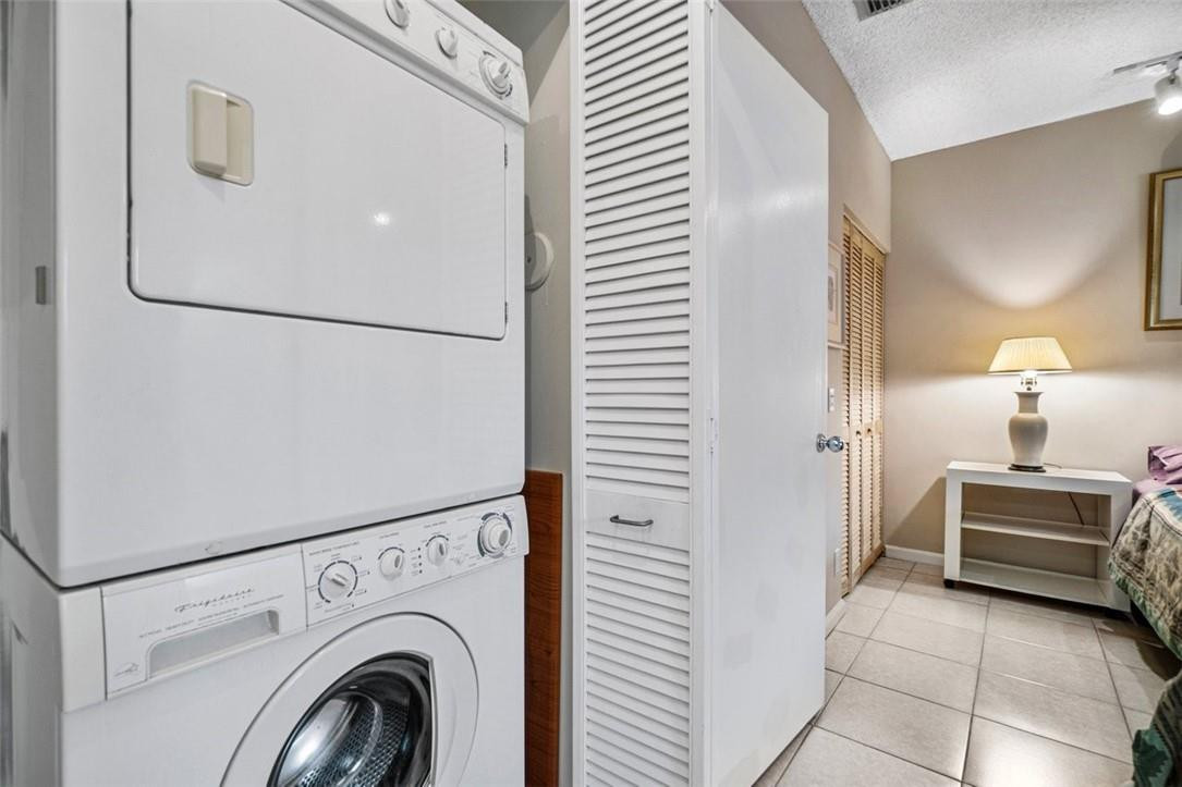 6566 Via Regina Boca Raton, FL 33433 - Photo 13 of 26 Photo 13