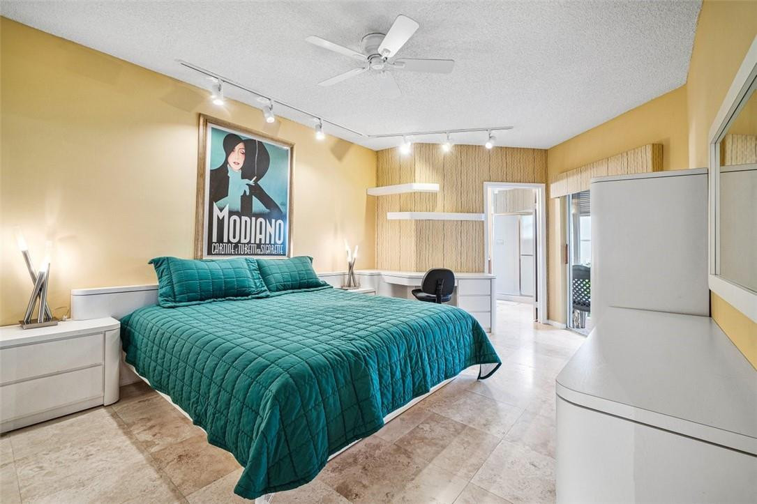 6566 Via Regina Boca Raton, FL 33433 - Photo 14 of 26 Photo 14