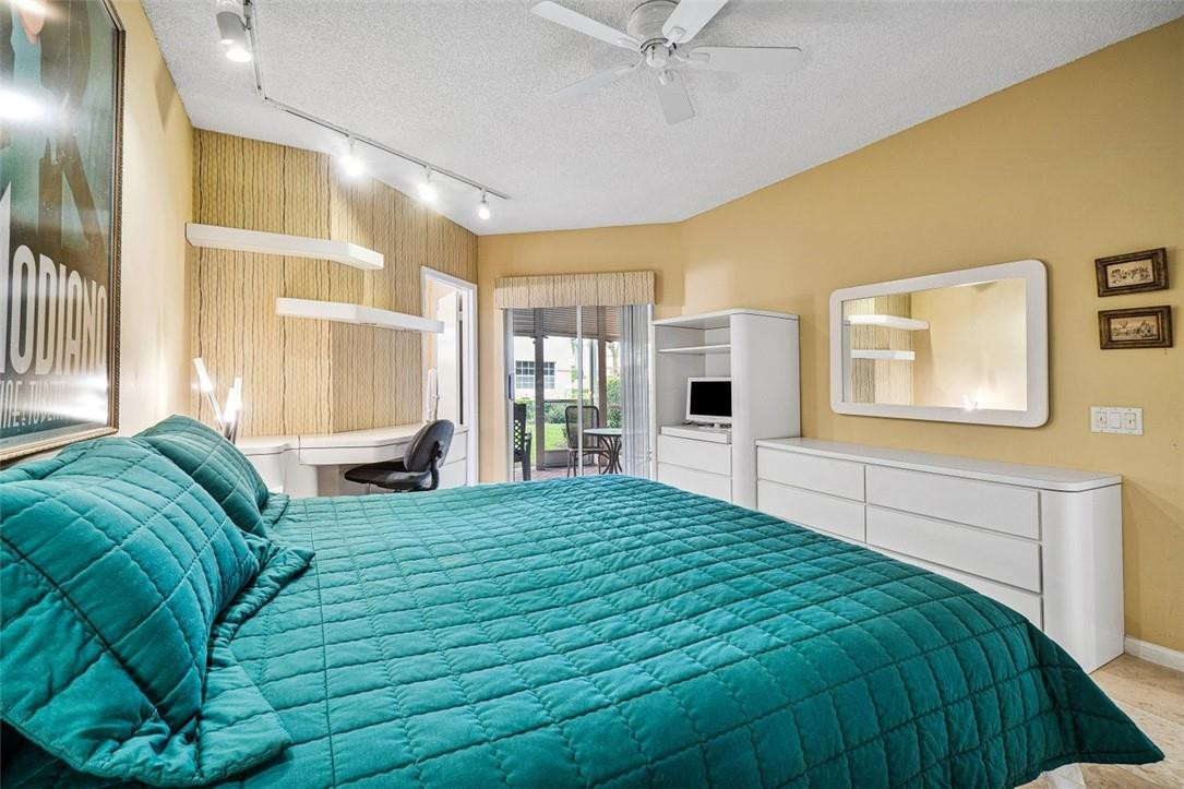 6566 Via Regina Boca Raton, FL 33433 - Photo 15 of 26 Photo 15