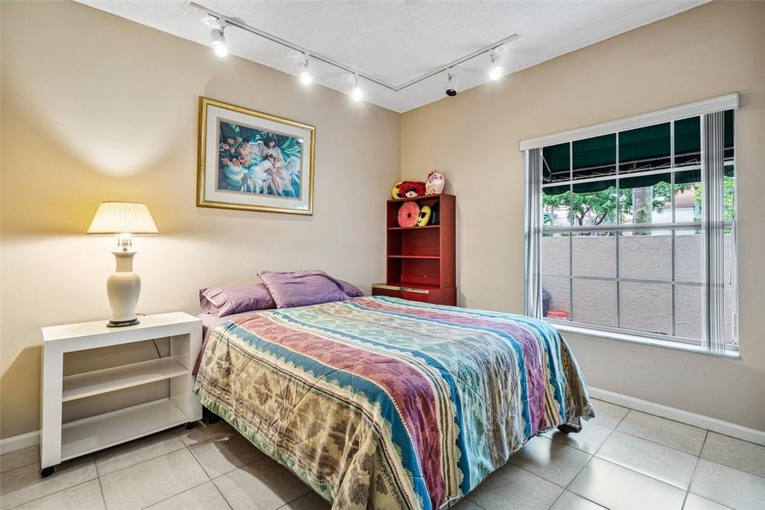 6566 Via Regina Boca Raton, FL 33433 - Photo 19 of 26 Photo 19