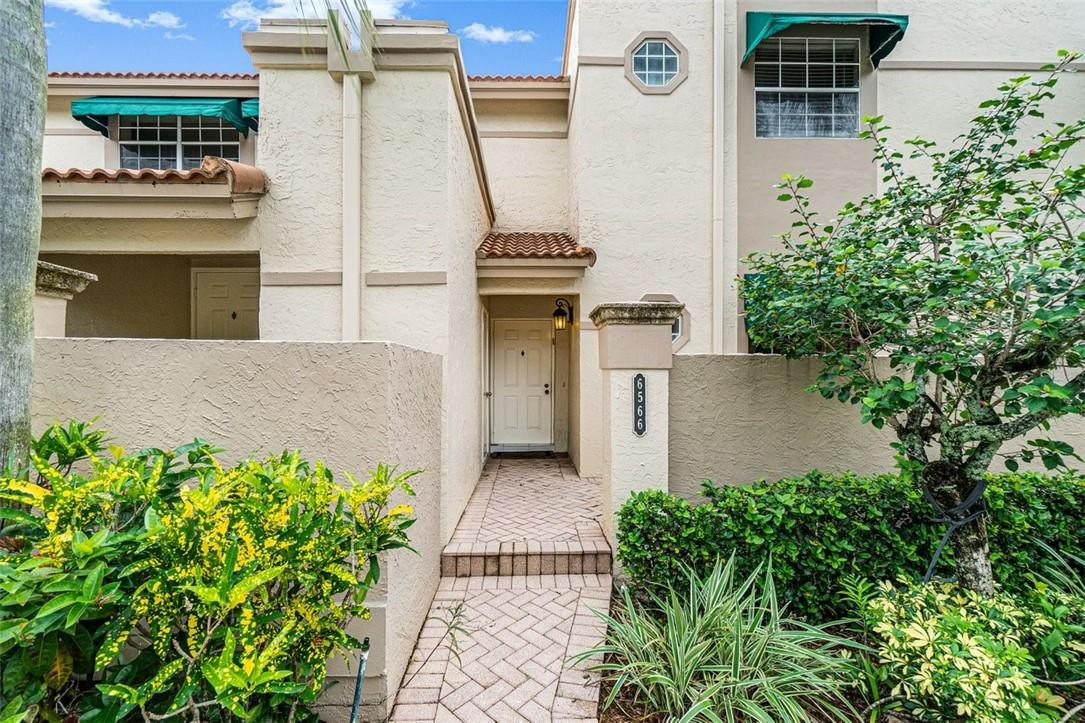 6566 Via Regina Boca Raton, FL 33433 - Photo 2 of 26 Photo 2