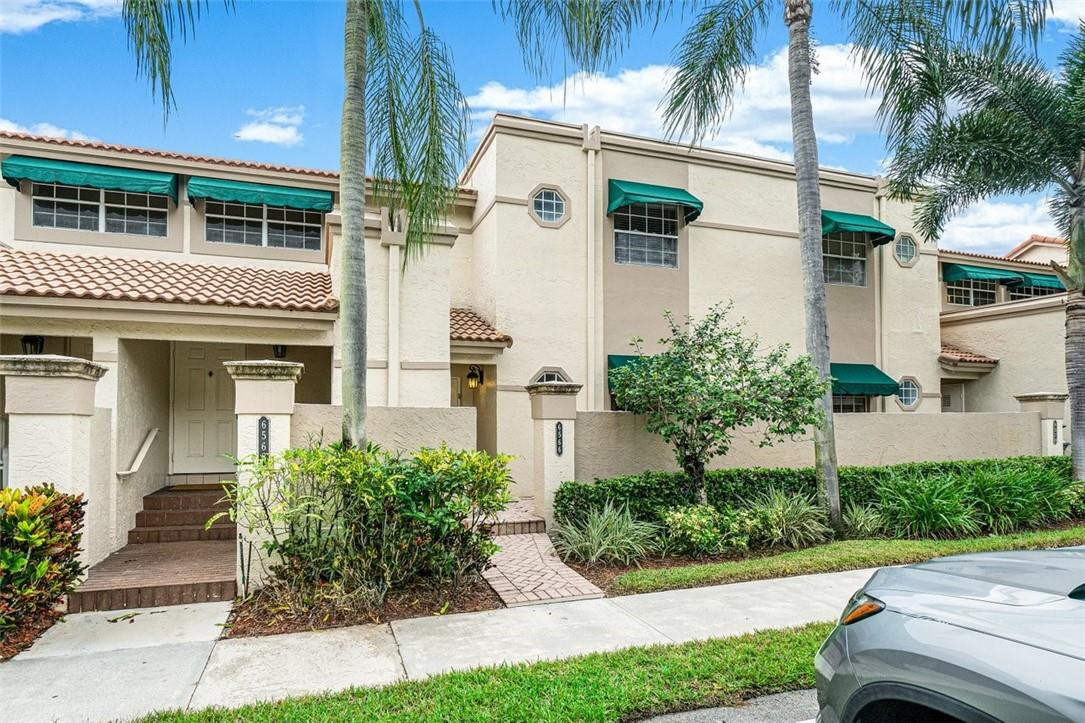 6566 Via Regina Boca Raton, FL 33433 - Photo 3 of 26 Photo 3