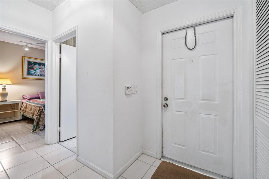 6566 Via Regina Boca Raton, FL 33433 - Photo 5 of 26 Photo 5