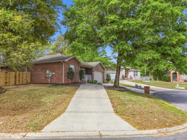 $334,500 | 119 Trailwood Lane, Crestview, FL 32539