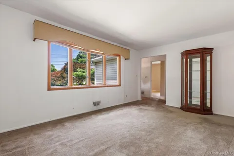 $659,000 | 2872 Brookfield Drive, Yorktown Heights, NY 10598