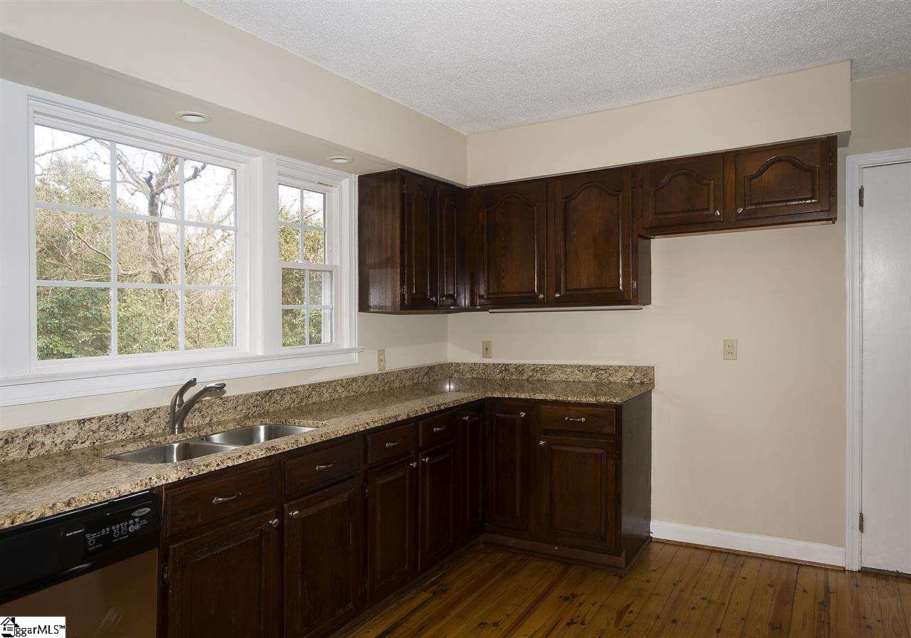 413 East Faris Road Greenville, SC 29605 - Photo 5 of 17 Gallery Image 5
