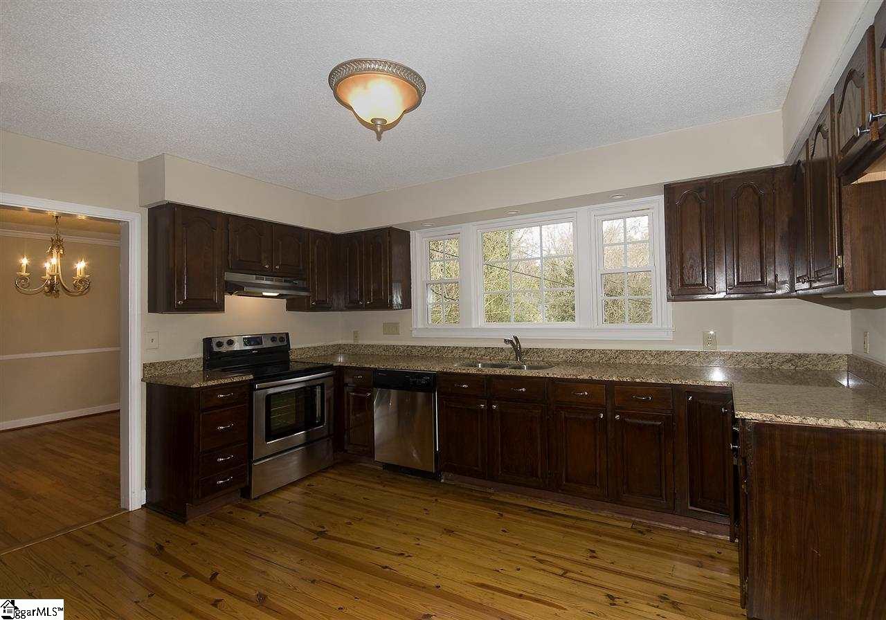 413 East Faris Road Greenville, SC 29605 - Photo 6 of 17 Gallery Image 6
