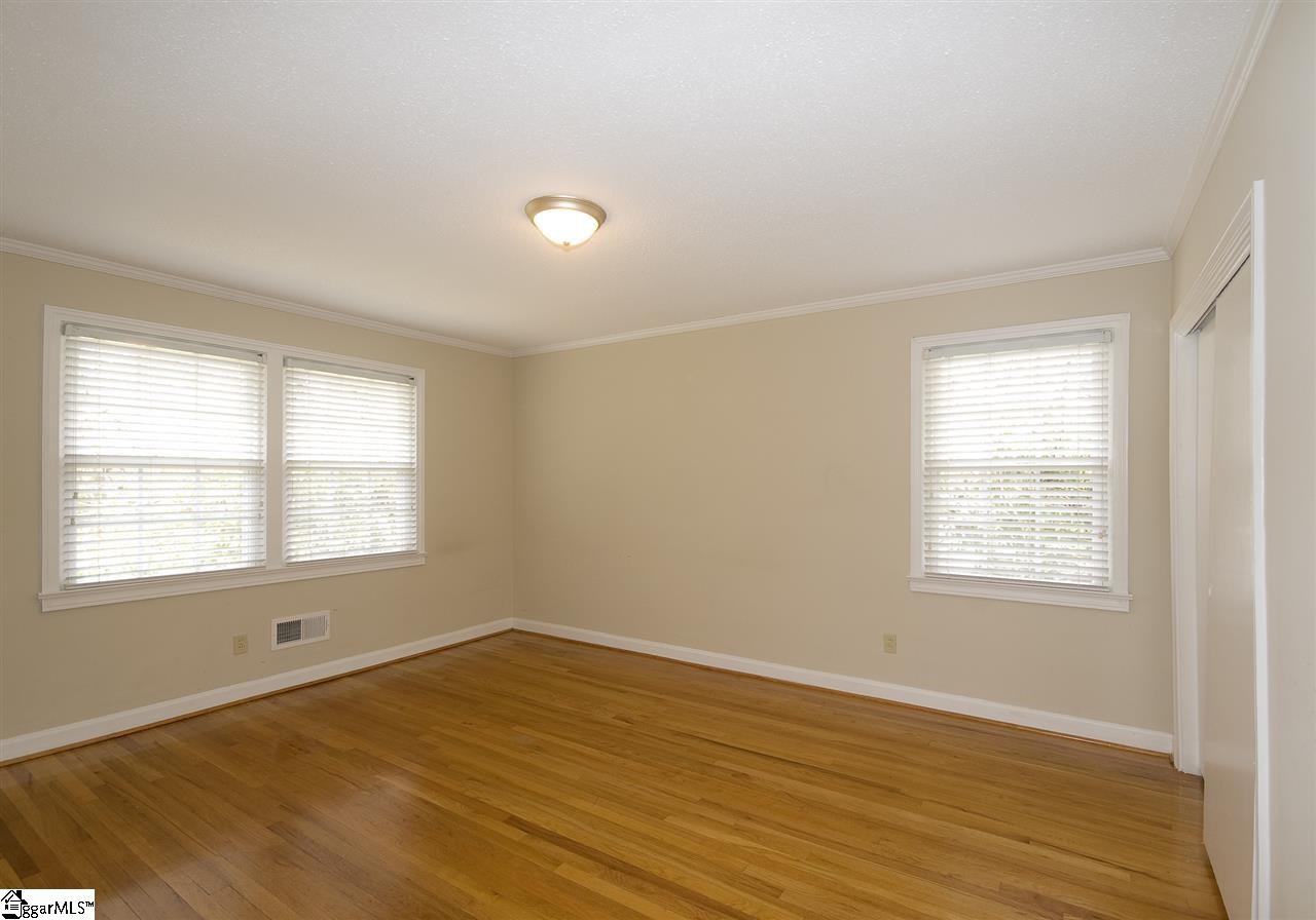 413 East Faris Road Greenville, SC 29605 - Photo 10 of 17 Gallery Image 10