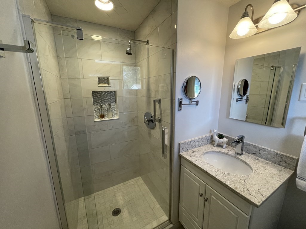 18 Wellesley Road Beverly, MA 01915 - Photo 16 of 36 Gallery Image 16