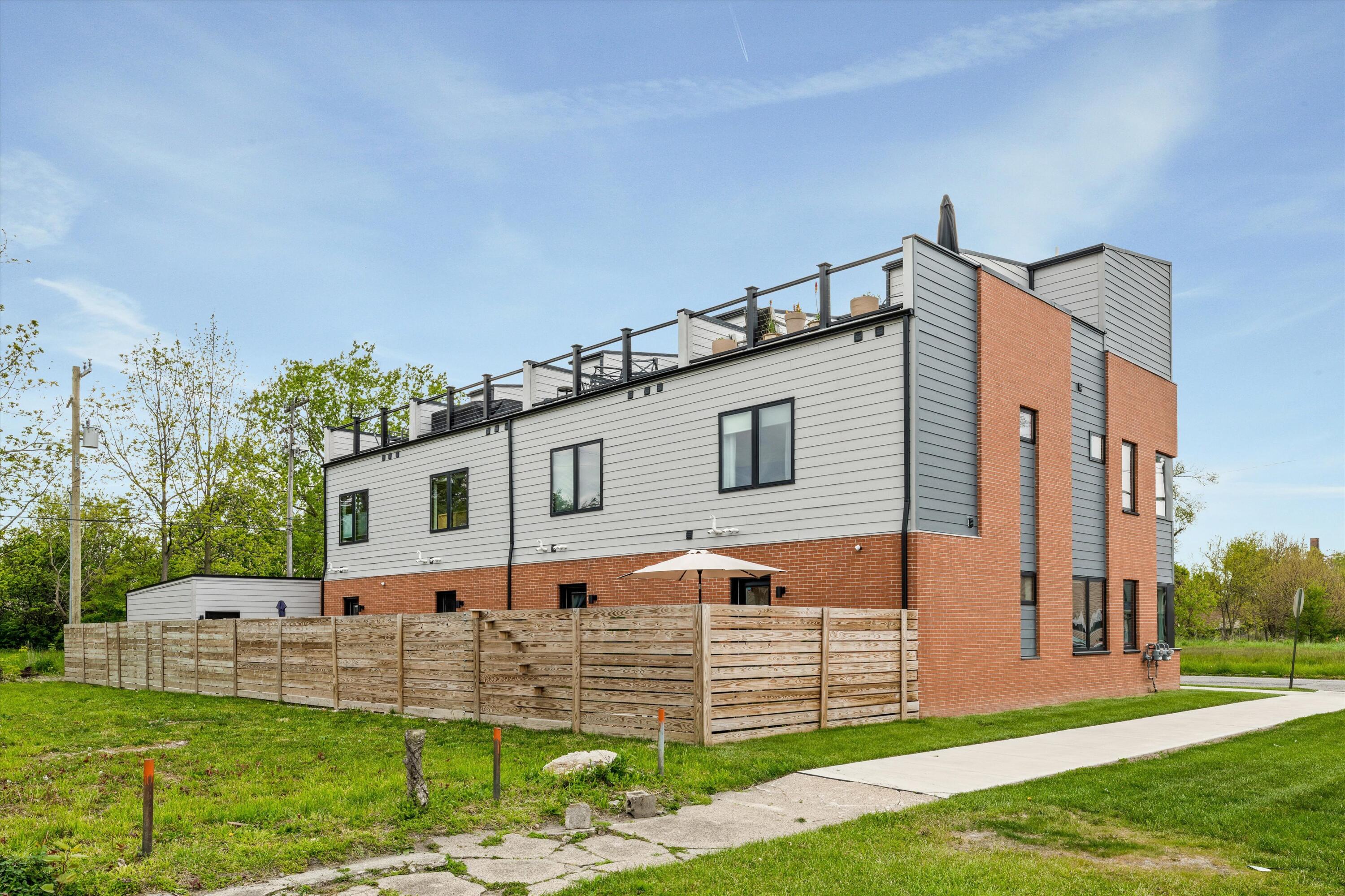 1803 Perry Street, Unit 9 Detroit, MI 48216 - Photo 56 of 56 56-1803 Perry St 0055