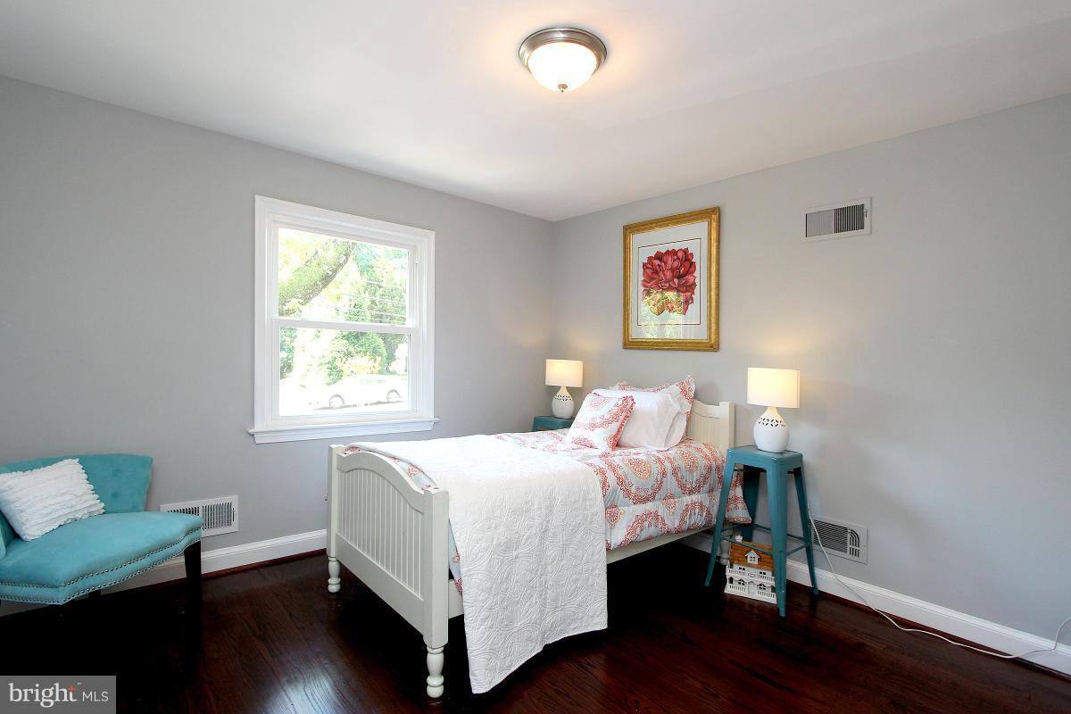 4410 Henderson Road Temple Hills, MD 20748 - Photo 16 of 30 Bedroom