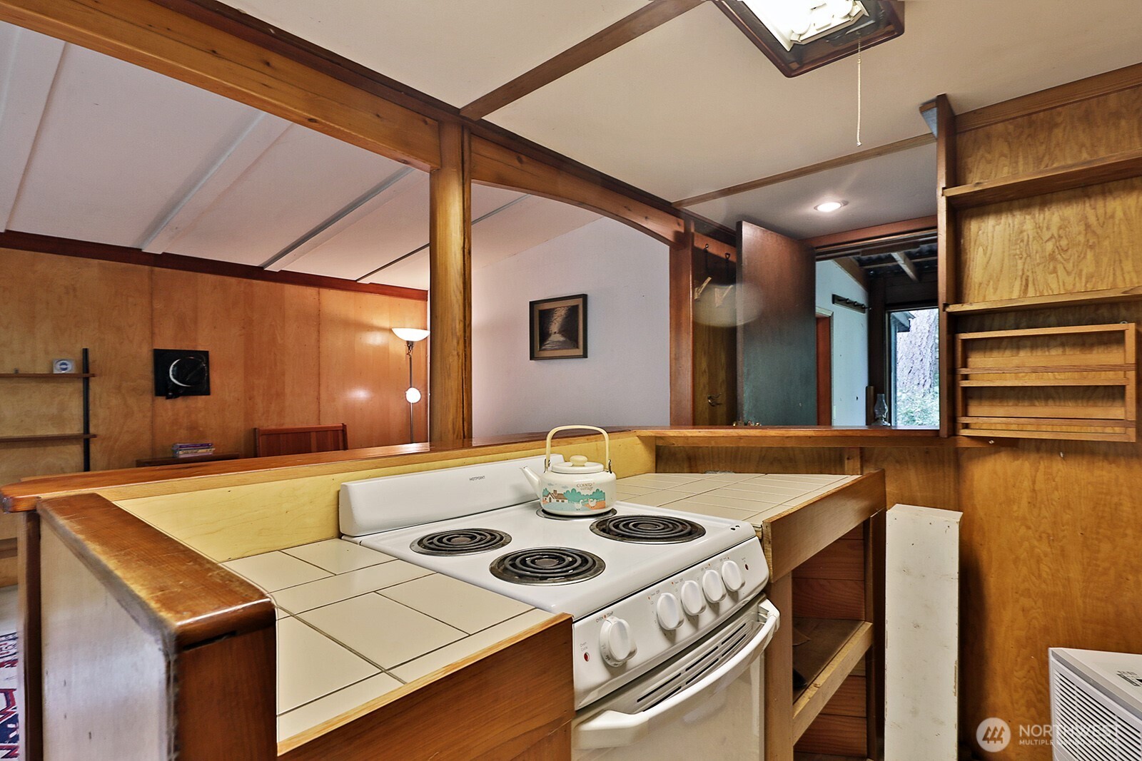 7307 Jewett Road Clinton, WA 98236 - Photo 16 of 31 Gallery Image 16