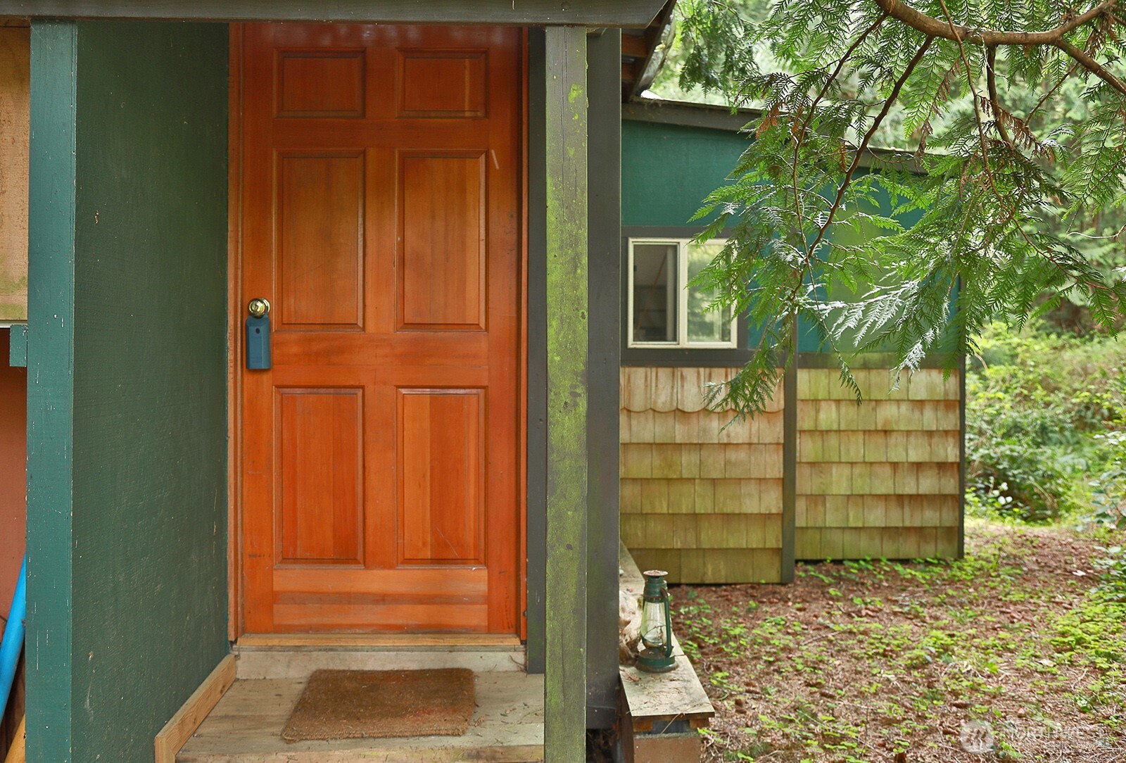 7307 Jewett Road Clinton, WA 98236 - Photo 3 of 31 Gallery Image 3