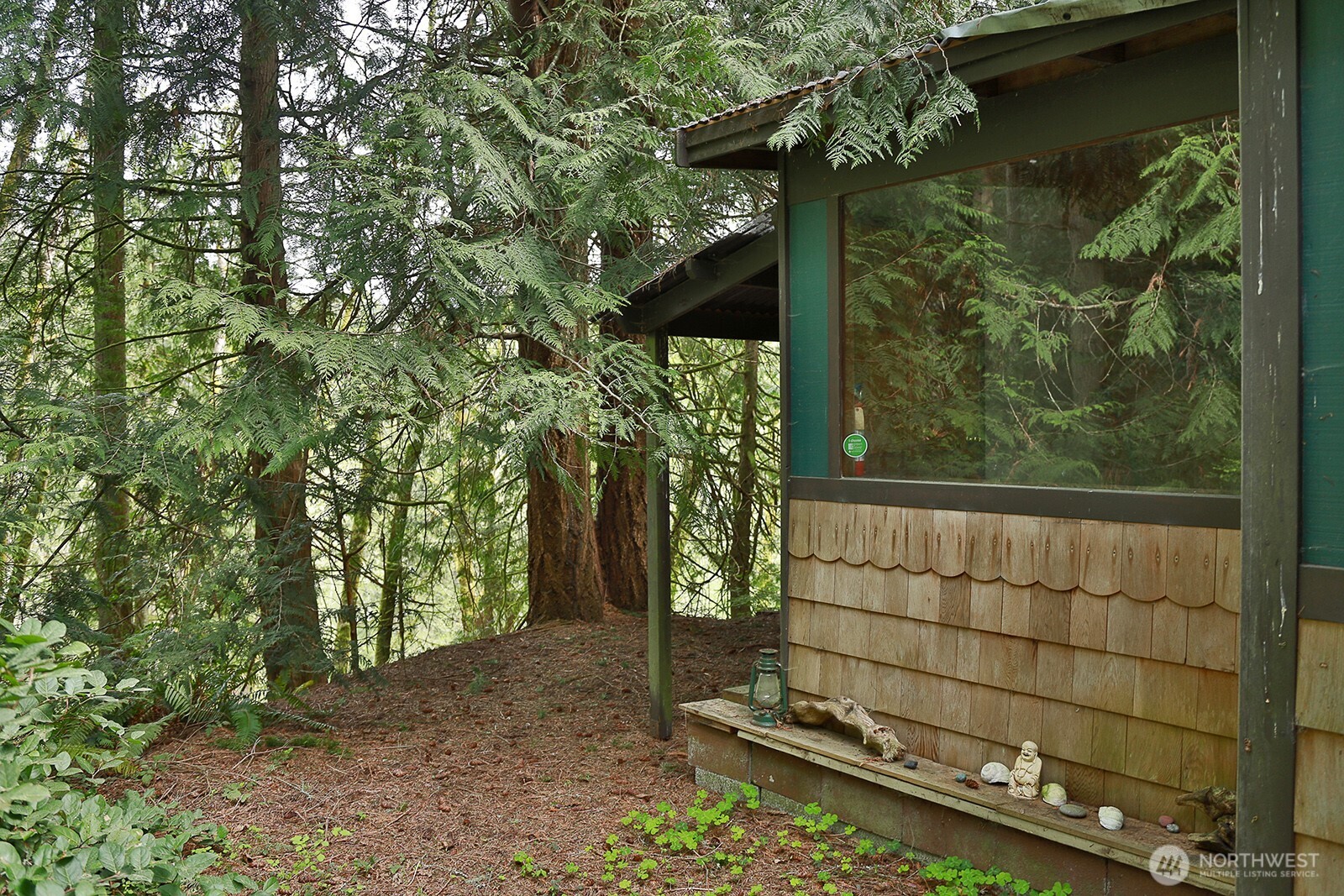 7307 Jewett Road Clinton, WA 98236 - Photo 5 of 31 Gallery Image 5