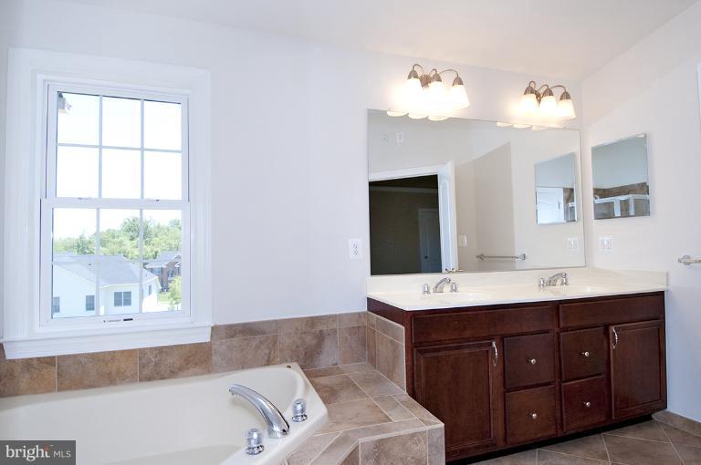 4037 Ranch Road Upper Marlboro, MD 20772 - Photo 4 of 14 Bradbury Bath (Master)