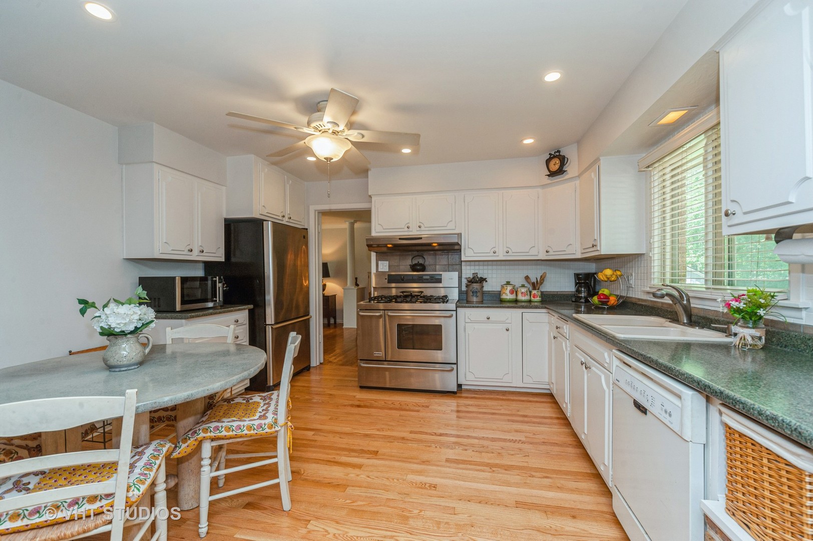 37 Ferndale Road Deerfield, IL 60015 - Photo 10 of 30