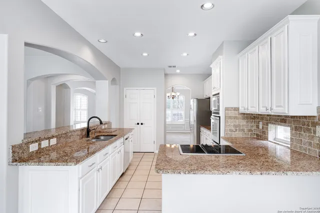 $3,500 | 19510 Battle Oak, San Antonio, TX 78258