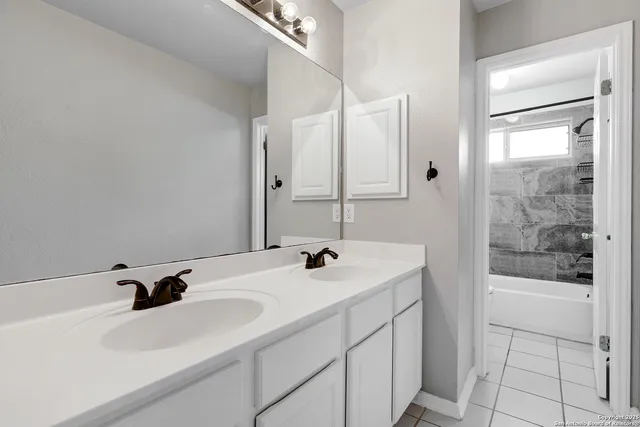 $3,500 | 19510 Battle Oak, San Antonio, TX 78258