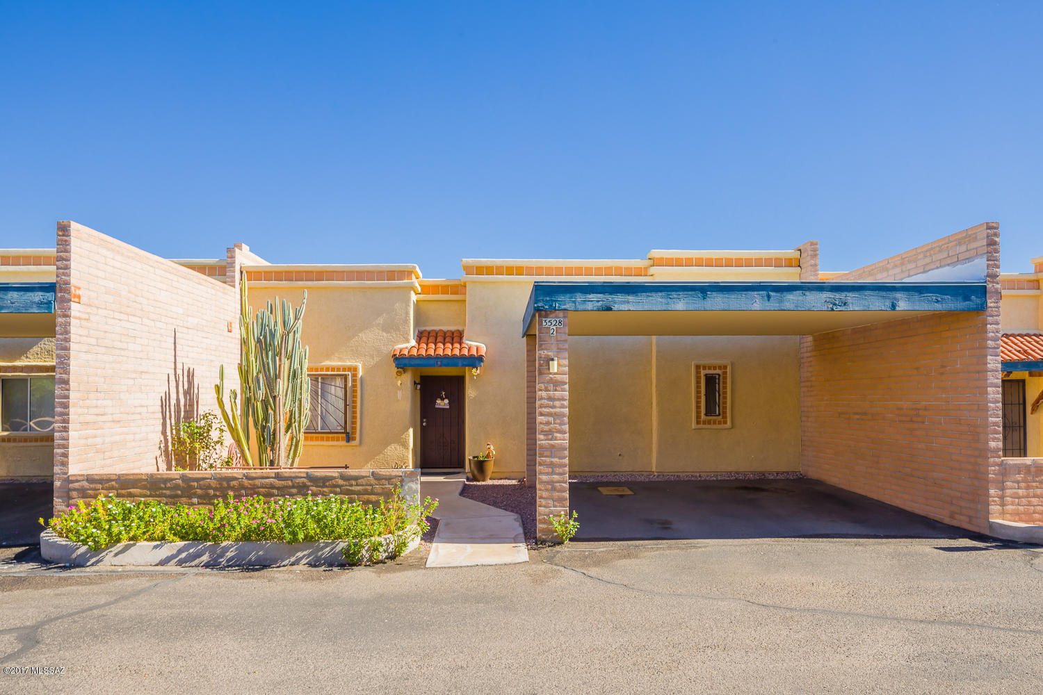 3528 South Mission Road, Unit 2 Tucson, AZ 85713 - Photo 1 of 16
