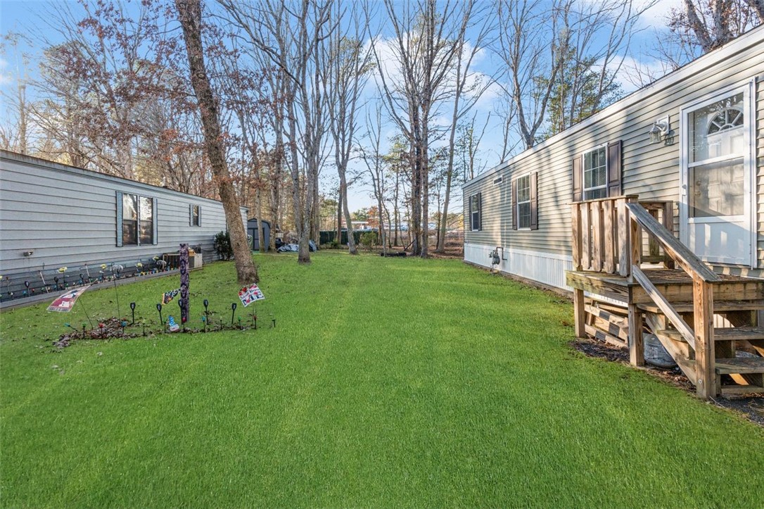 40 Leisure Way Coventry, RI 02816 - Photo 23 of 24