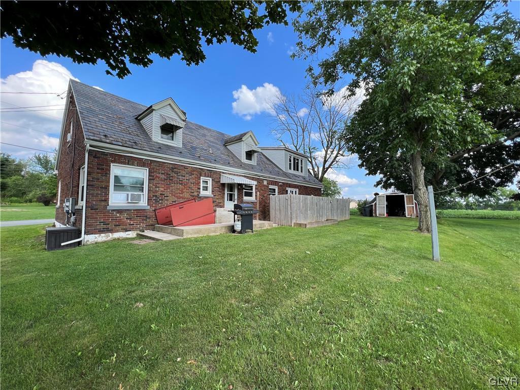 916 Gap View Road Nazareth, PA 18064 - Photo 2 of 26