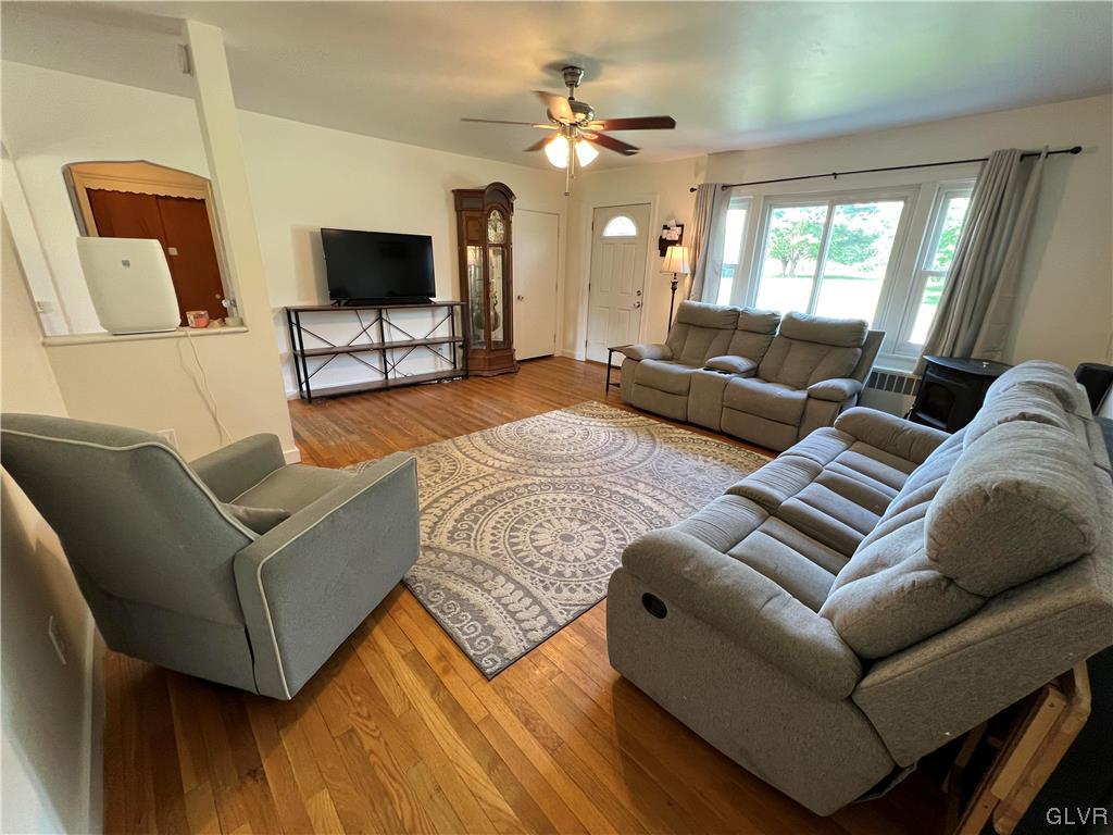 916 Gap View Road Nazareth, PA 18064 - Photo 5 of 26