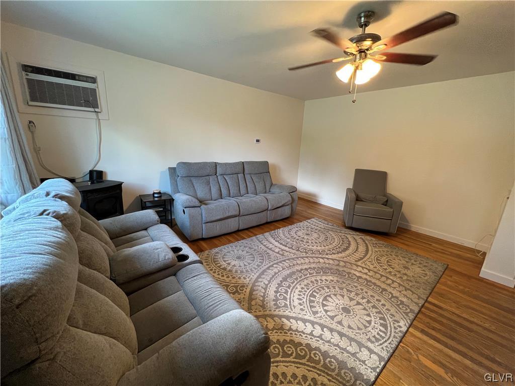 916 Gap View Road Nazareth, PA 18064 - Photo 6 of 26