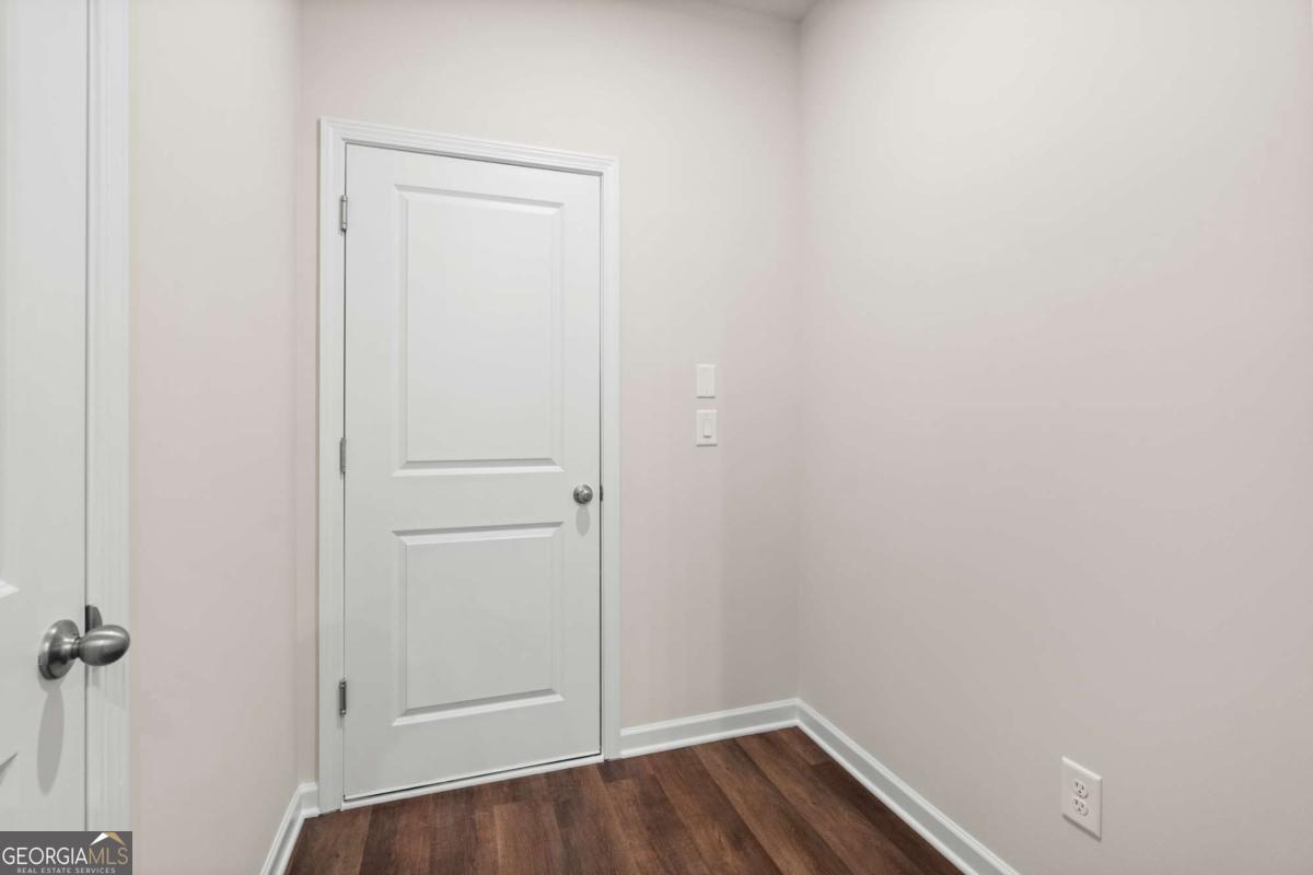706 Smokey Quartz Way Kennesaw, GA 30144 - Photo 17 of 35 a view of small space