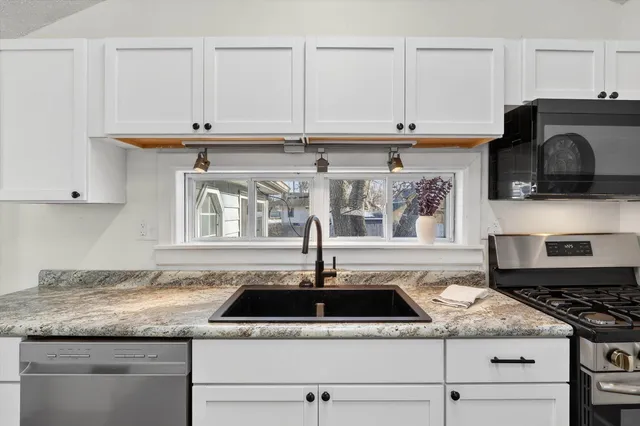 $195,000 | 1127 Townline Avenue, Beloit, WI 53511