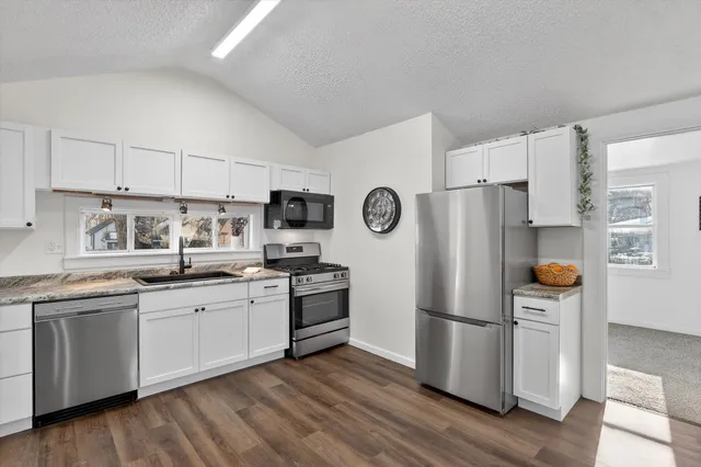 $195,000 | 1127 Townline Avenue, Beloit, WI 53511