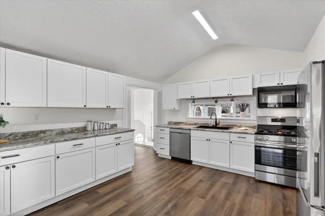 $195,000 | 1127 Townline Avenue, Beloit, WI 53511