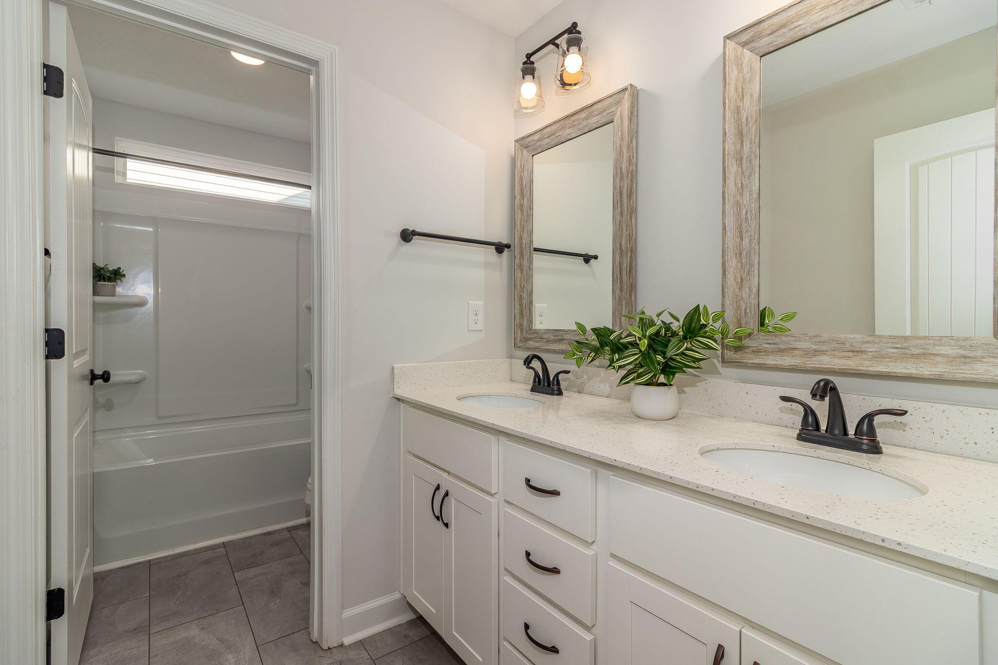 115 Dublin Loop Grovetown, GA 30813 - Photo 41 of 65 Secondary Bathroom