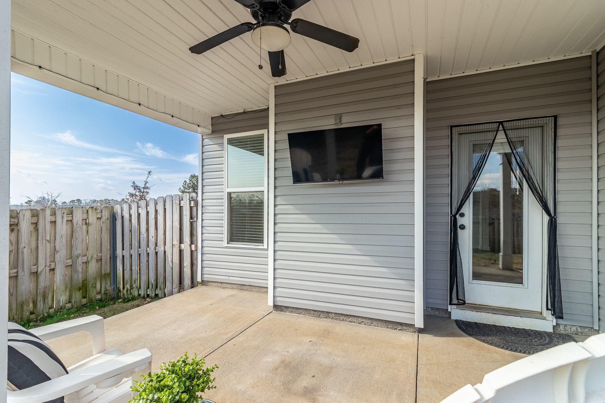 115 Dublin Loop Grovetown, GA 30813 - Photo 50 of 65 Back Covered Patio