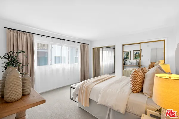 $690,000 | 914 Lincoln Boulevard, Unit 207, Santa Monica, CA 90403
