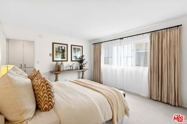 $690,000 | 914 Lincoln Boulevard, Unit 207, Santa Monica, CA 90403