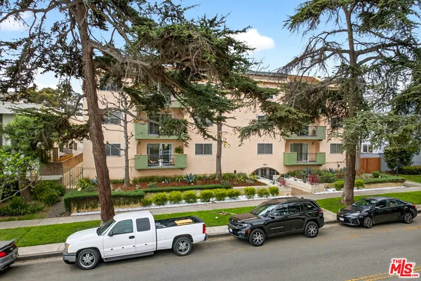 $690,000 | 914 Lincoln Boulevard, Unit 207, Santa Monica, CA 90403