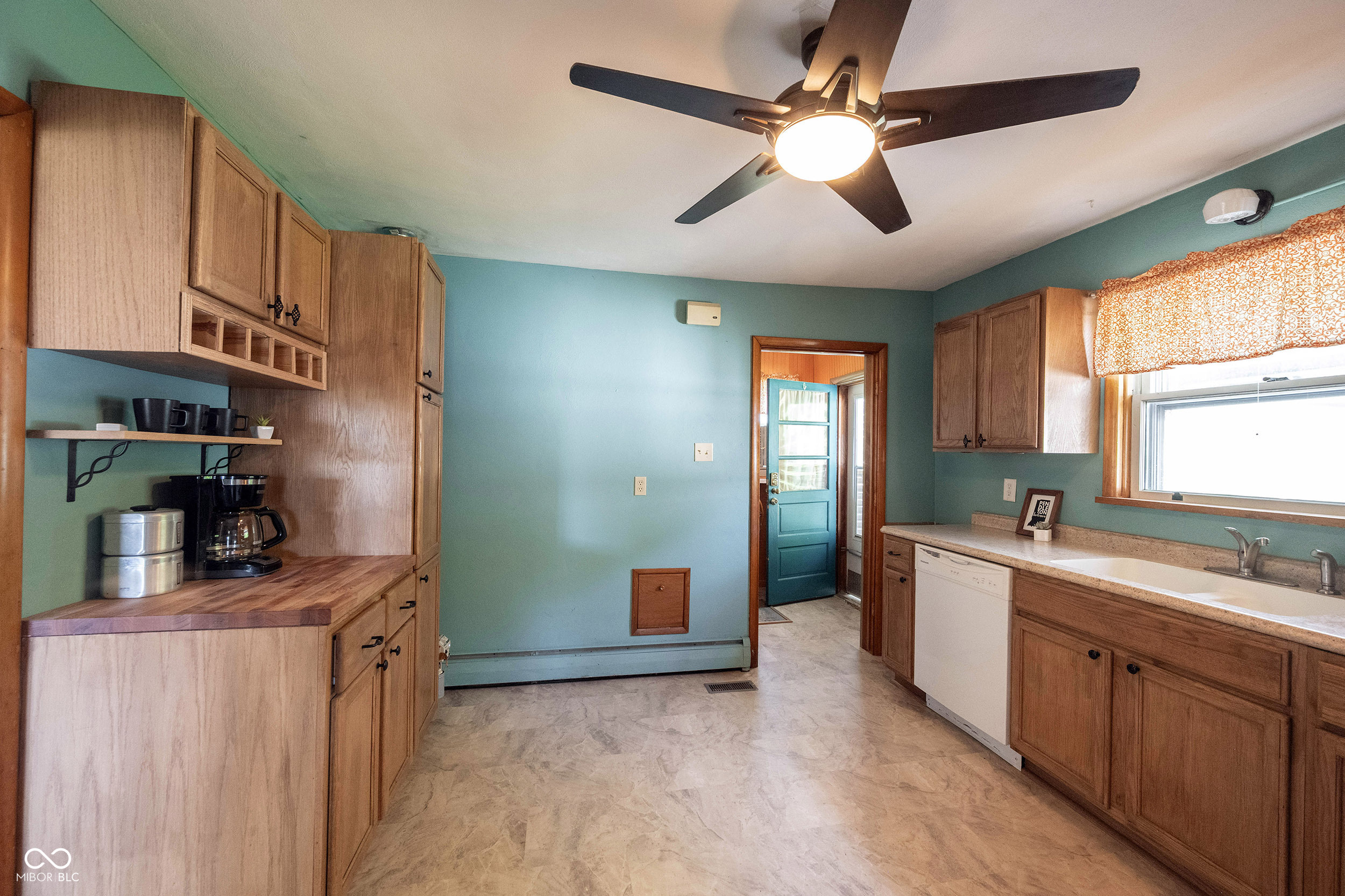306 South East Street Pendleton, IN 46064 - Photo 15 of 47
