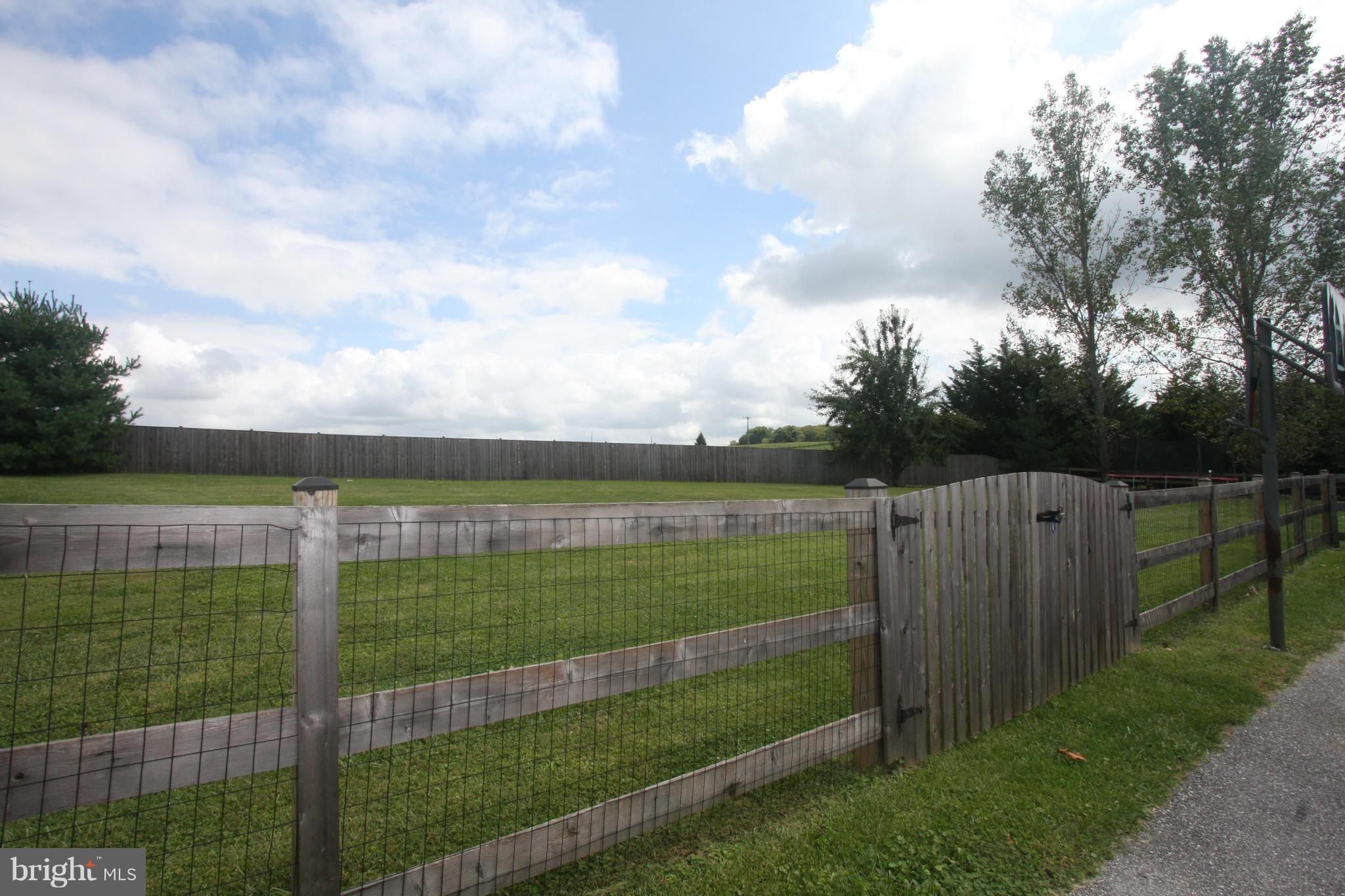 6207 New London Road New Market, MD 21774 - Photo 28 of 30 Fenced Rear Yard