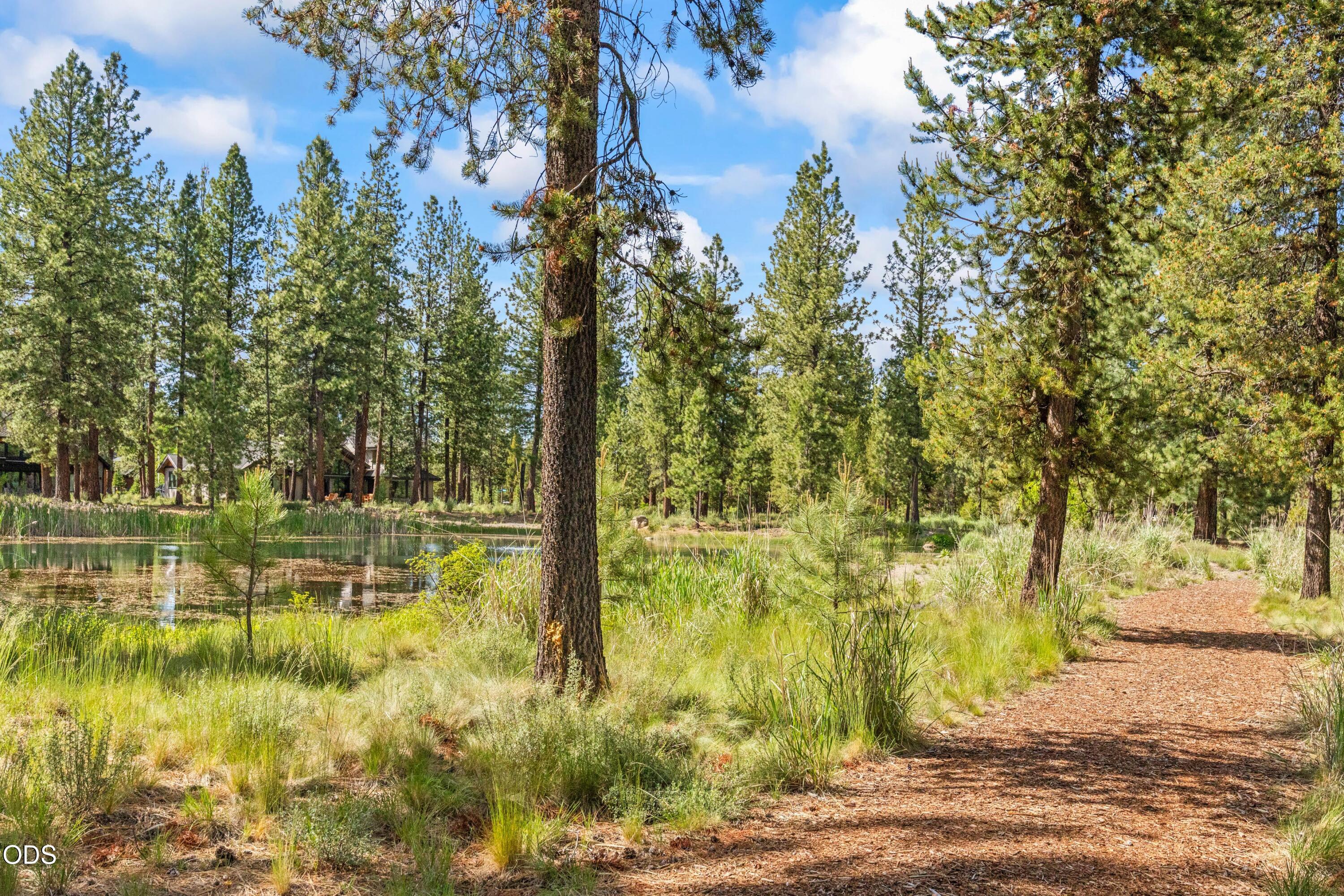 56322 Fireglass Loop, Unit 174 Bend, OR 97707 - Photo 35 of 44