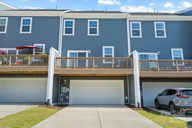 a house view with a outdoor space