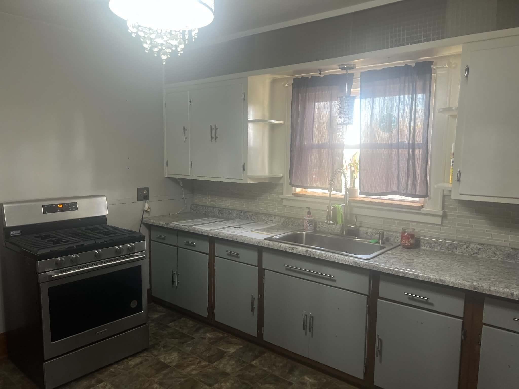 5931 North 84th Street, Unit A Milwaukee, WI 53225 - Photo 4 of 33 Main kitchen