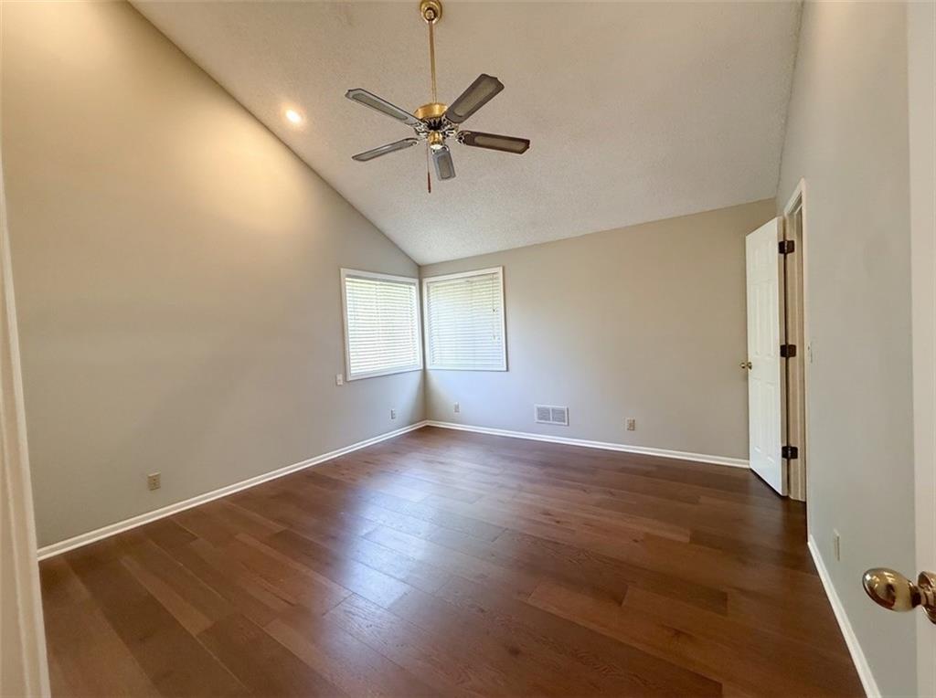 8323 West 120th Terrace Overland Park, KS 66213 - Photo 19 of 28