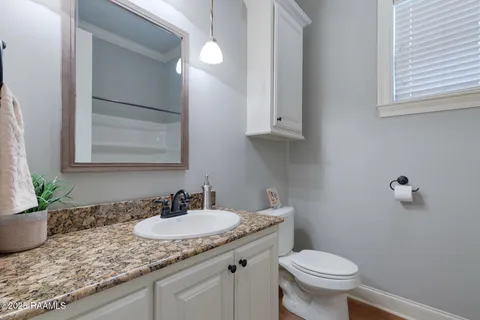 $450,000 | 107 South Montauban Drive, Lafayette, LA 70507