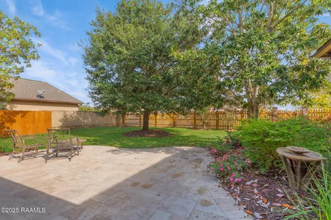 $450,000 | 107 South Montauban Drive, Lafayette, LA 70507