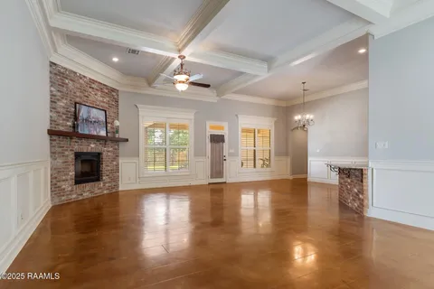 $450,000 | 107 South Montauban Drive, Lafayette, LA 70507