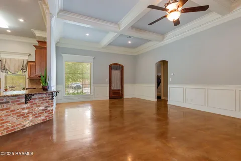 $450,000 | 107 South Montauban Drive, Lafayette, LA 70507