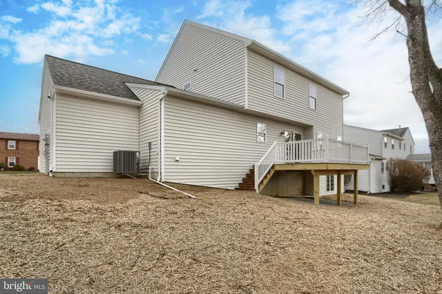 $579,900 | 144 Cricket Lane, Camp Hill, PA 17011